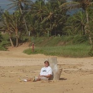 Meet your Posher, Dennis